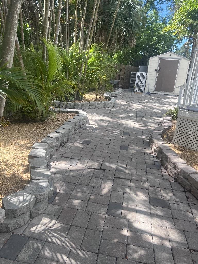 15325 Mapletree Drive, FL
