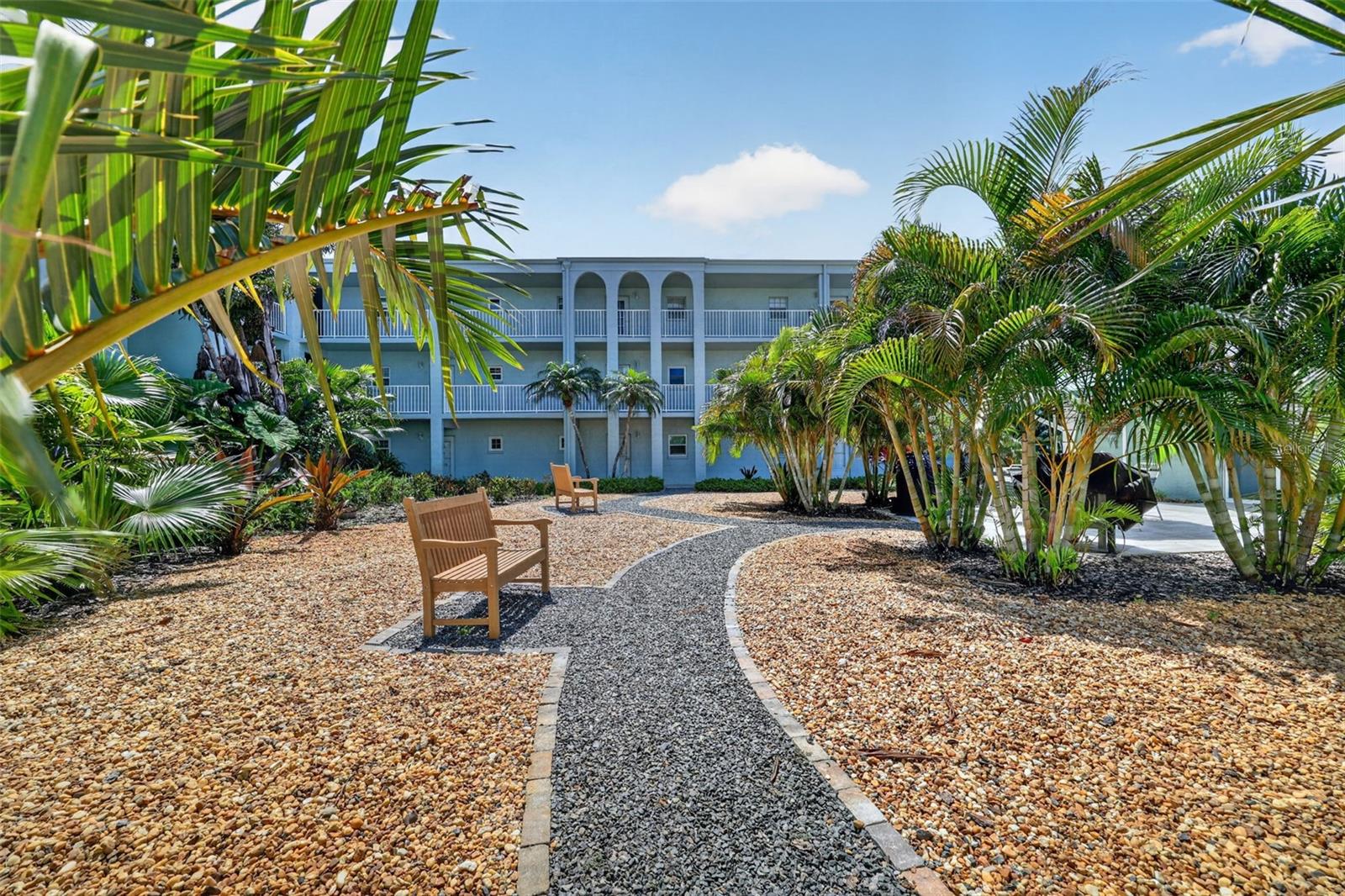 1706 Belleair Forest Drive, FL