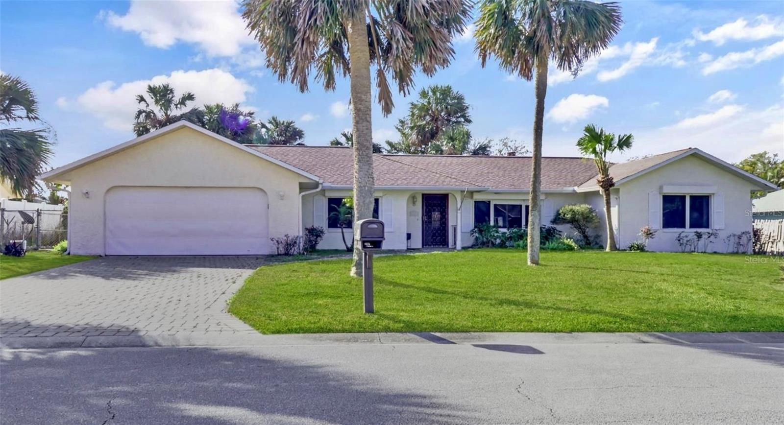 55 Bay Harbour Dr, FL