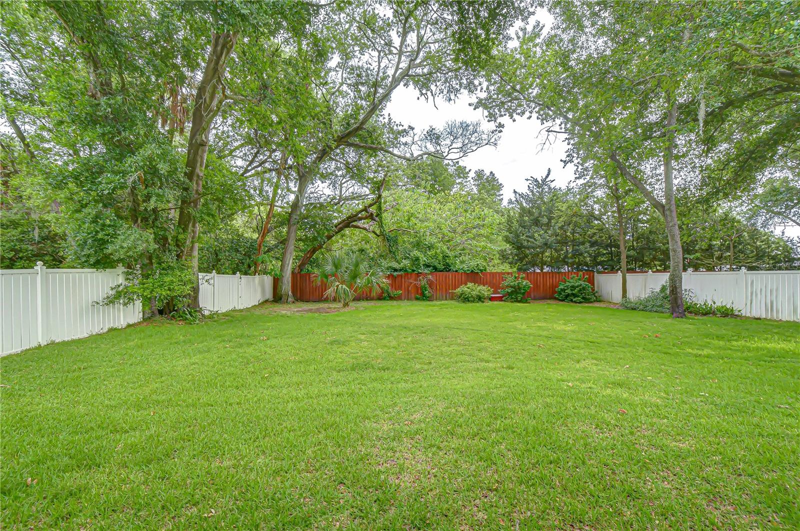 1142 Lumsden Trace Circle, FL
