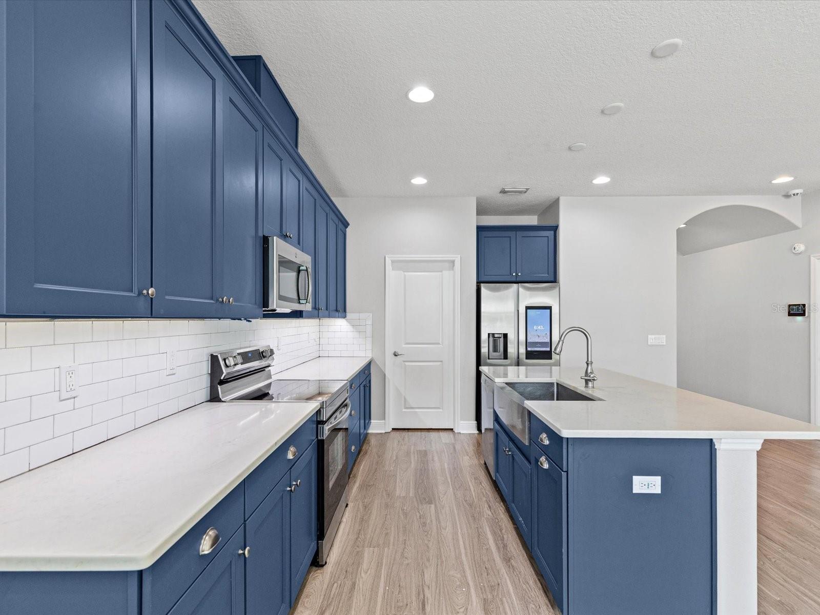 7105 Park Tree Drive, FL