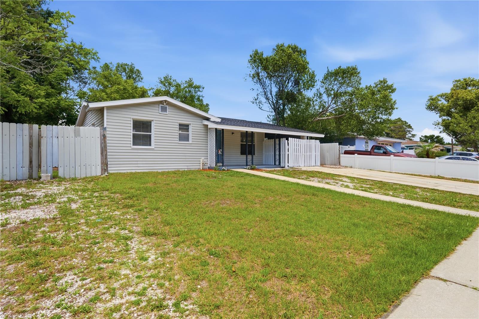 1646 Brady Dr, FL