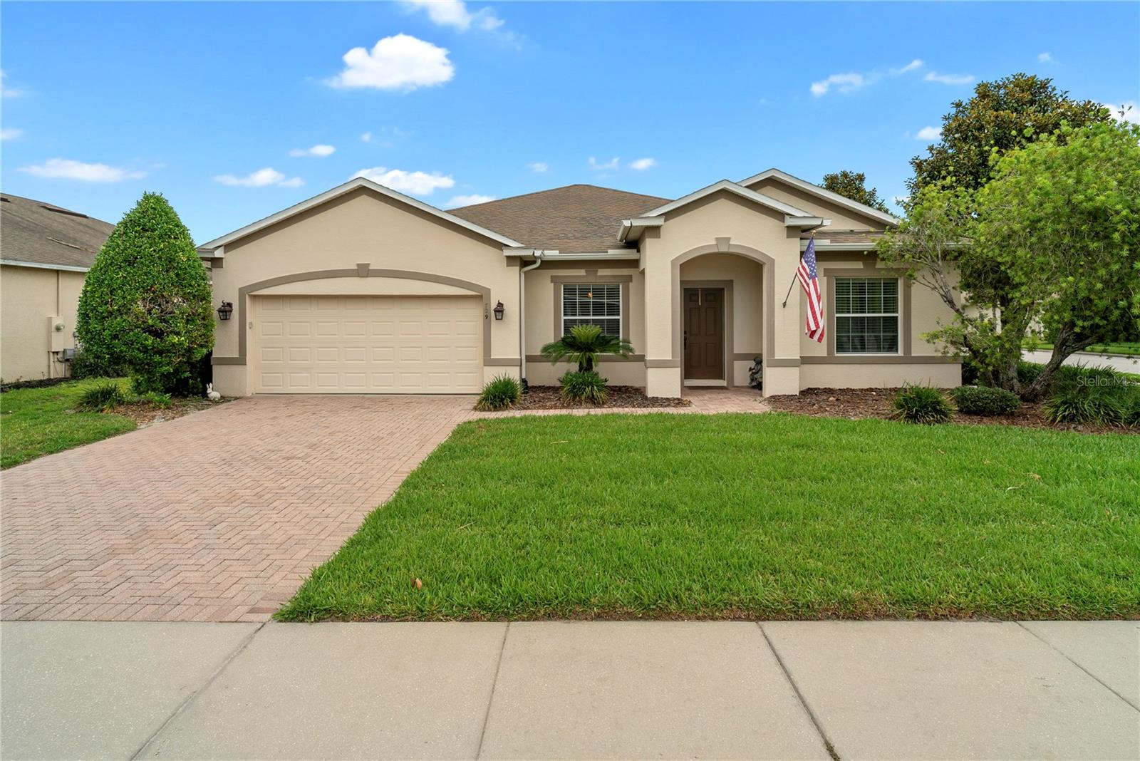 729 Meadow Glade Dr, FL