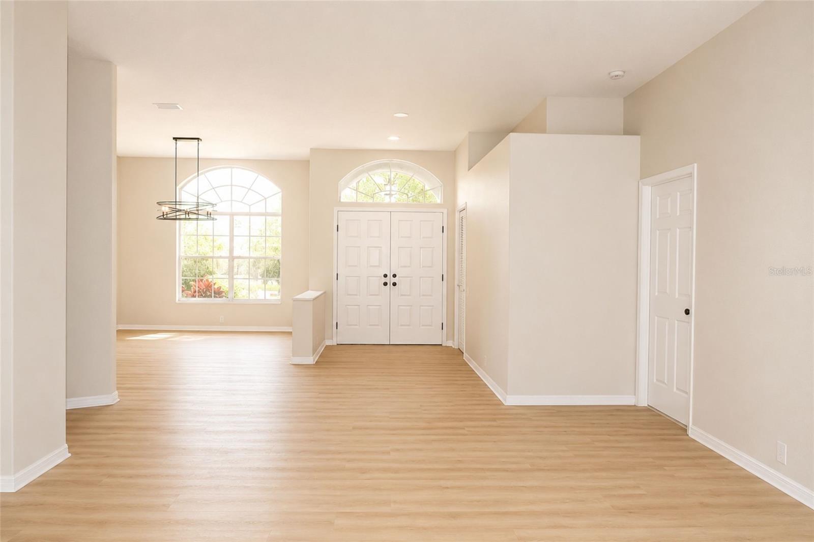17316 Hialeah Drive, FL