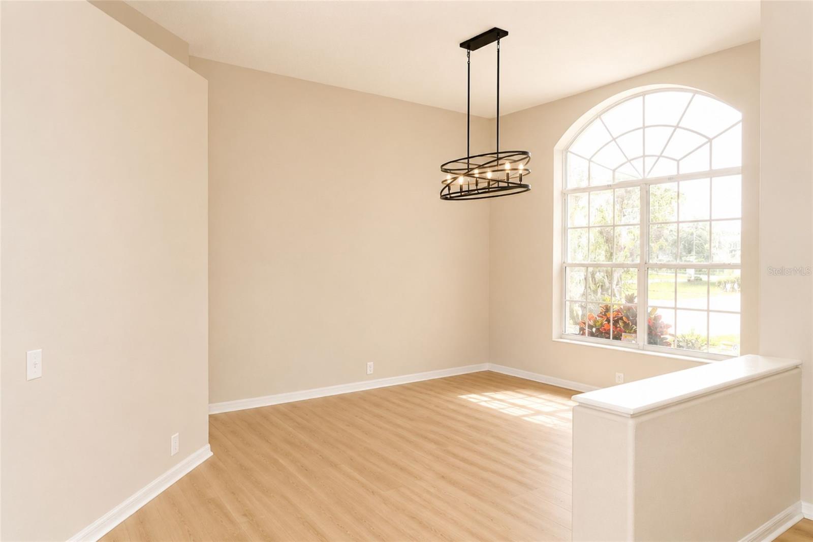 17316 Hialeah Drive, FL