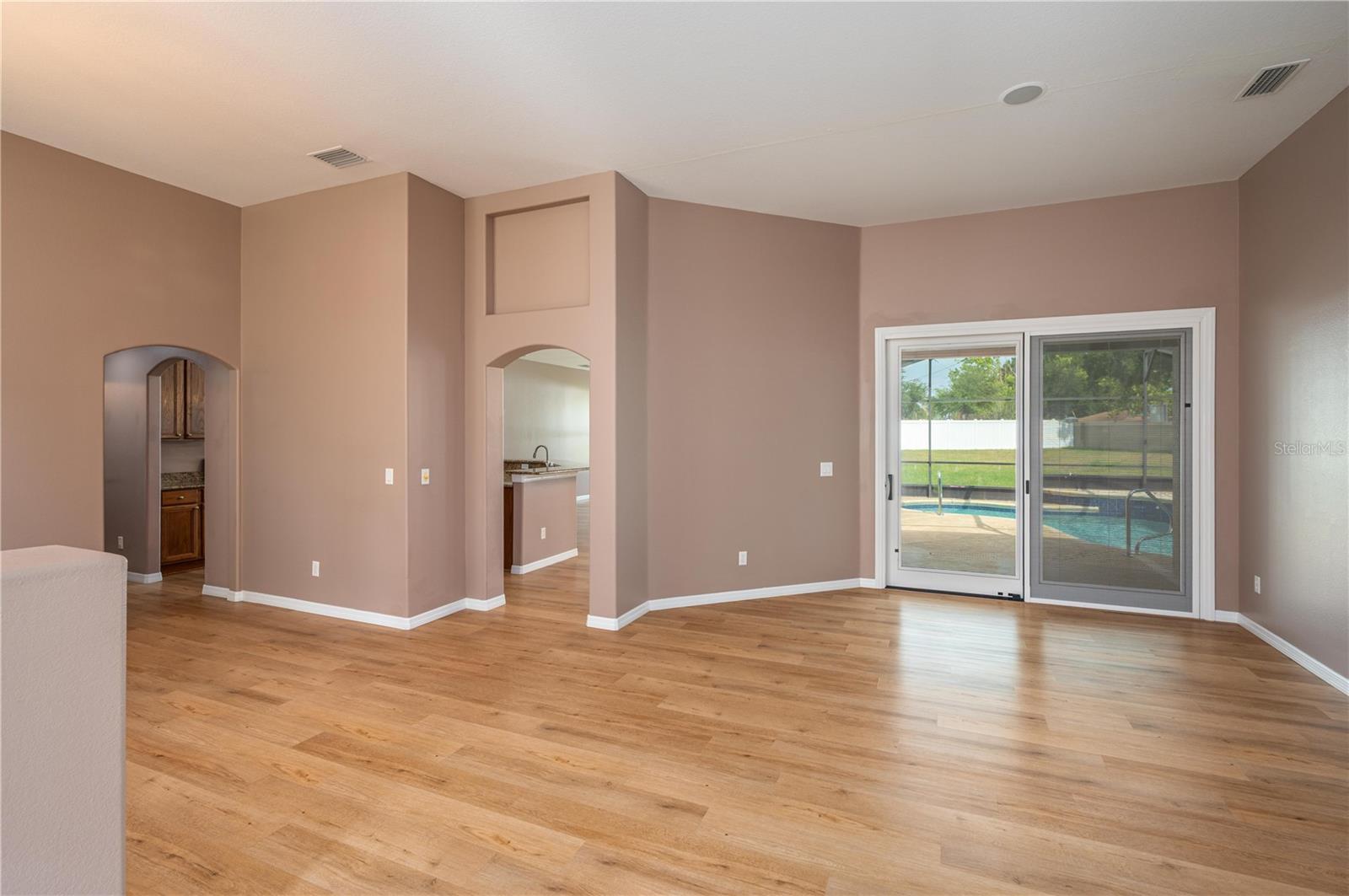 139 Costa Loop, FL
