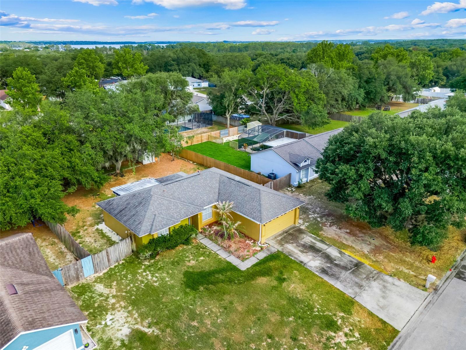 10752 Crescendo Loop, FL