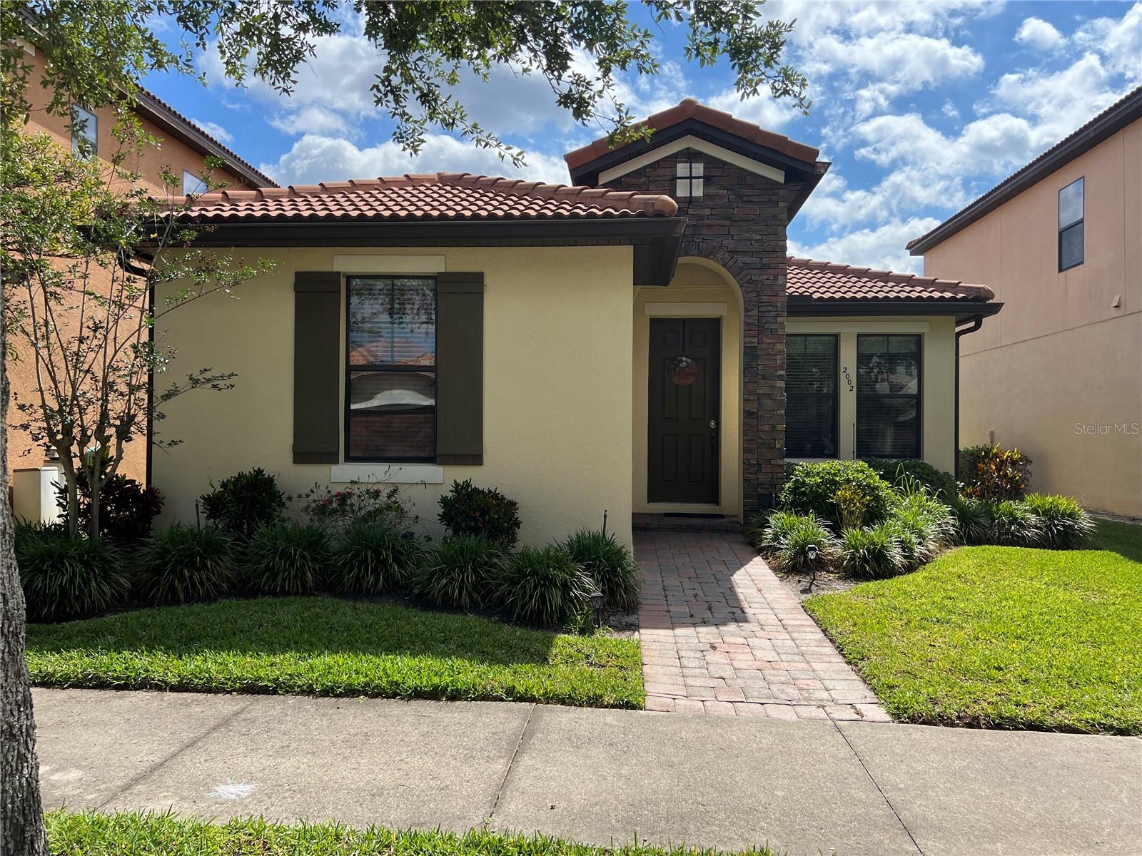 2002 Fishtail Fern Way, FL
