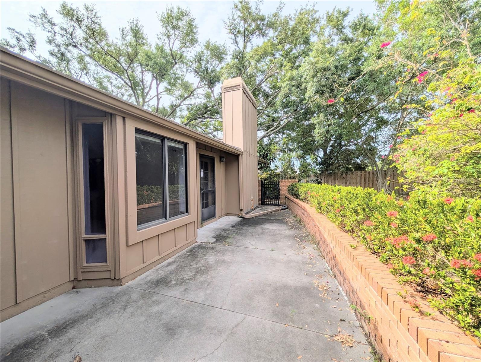 1509 Willow Oak Circle, FL