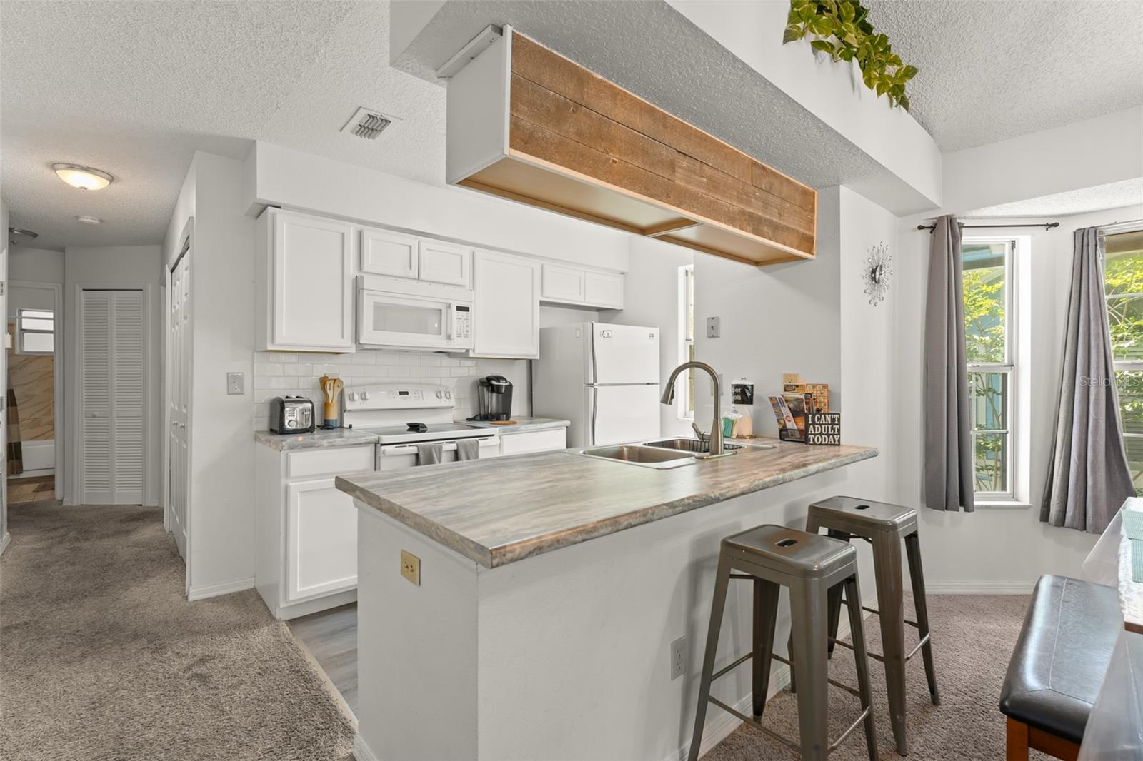 2739 Poinciana Boulevard, FL