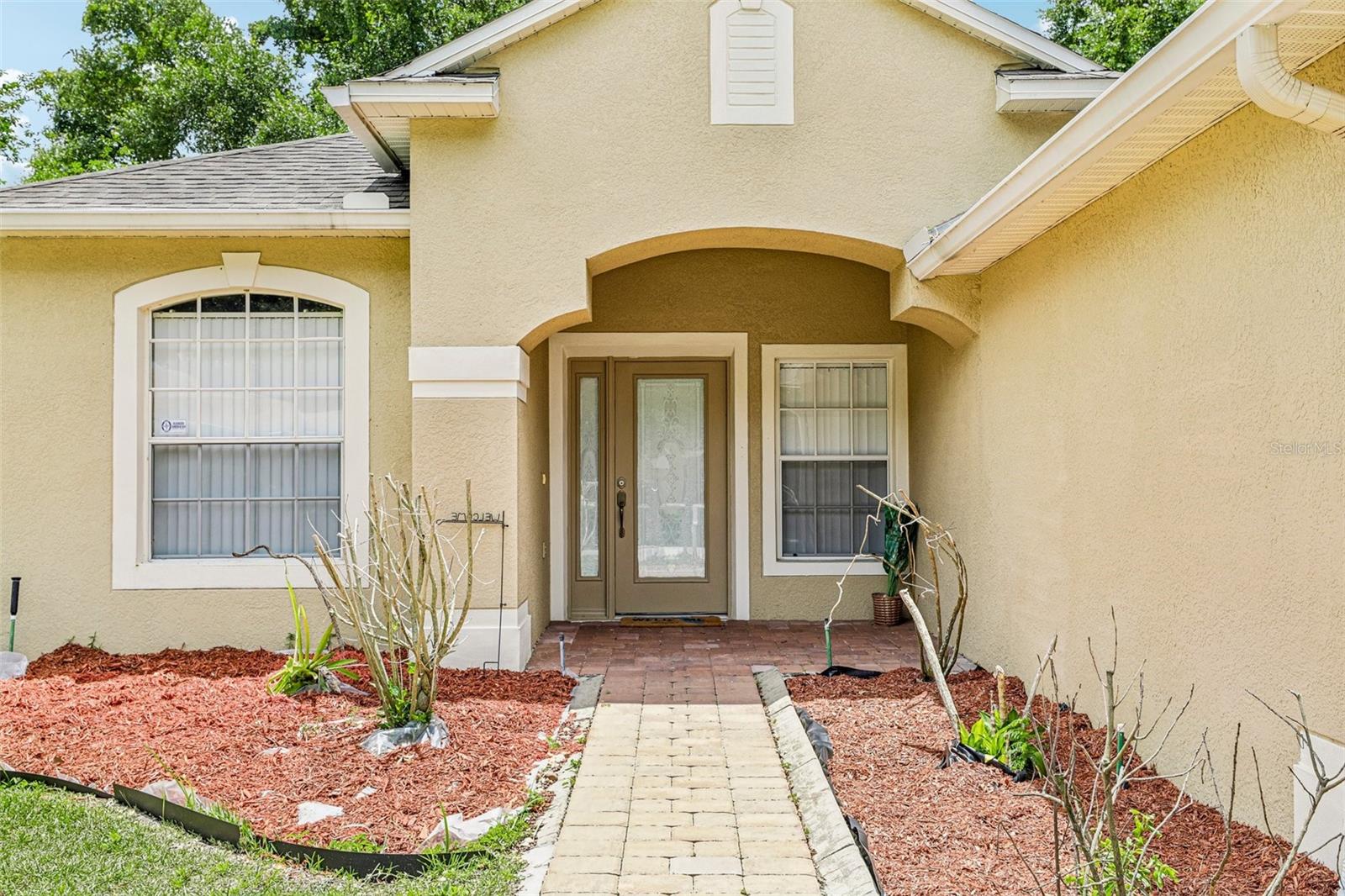 915 Moonluster Drive, FL
