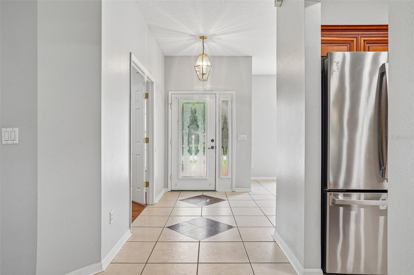 915 Moonluster Drive, FL
