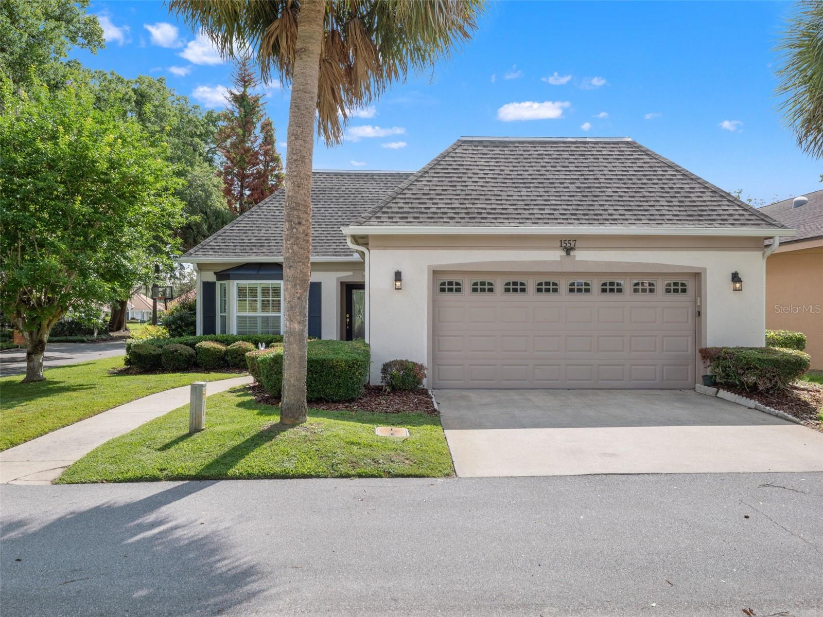 1557 Oak Tree Court, FL
