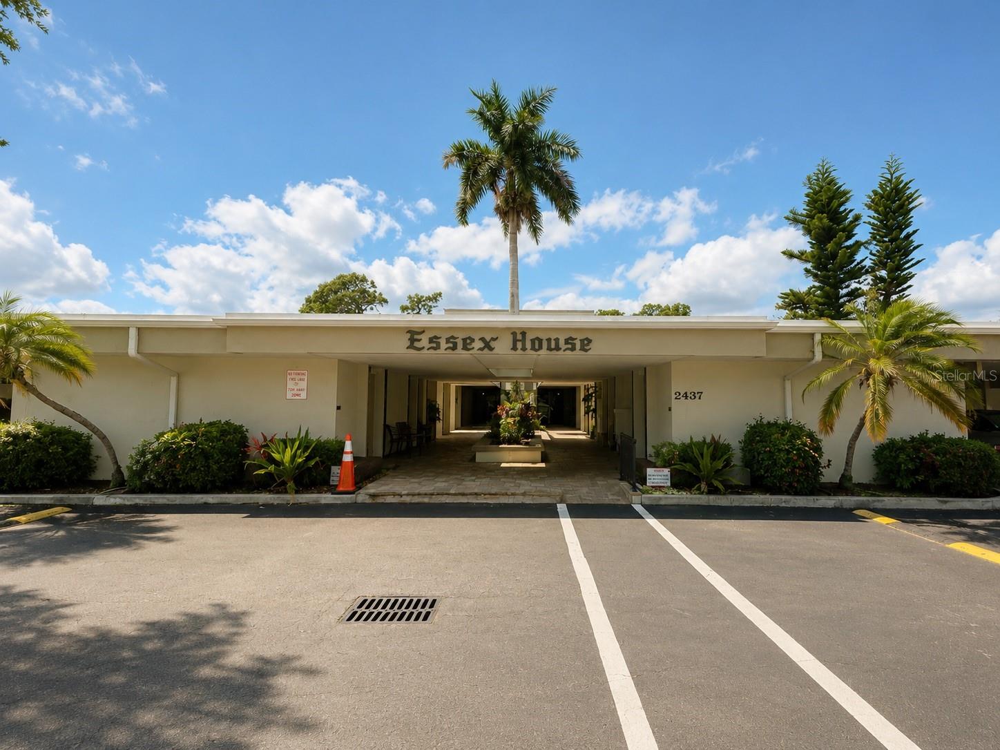 2437 Harbor Blvd #102, FL