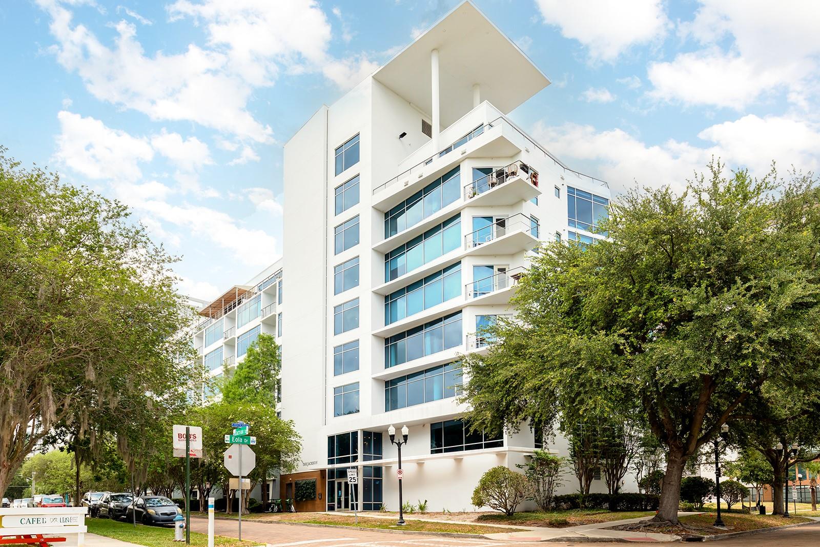 525 Jackson Street, FL