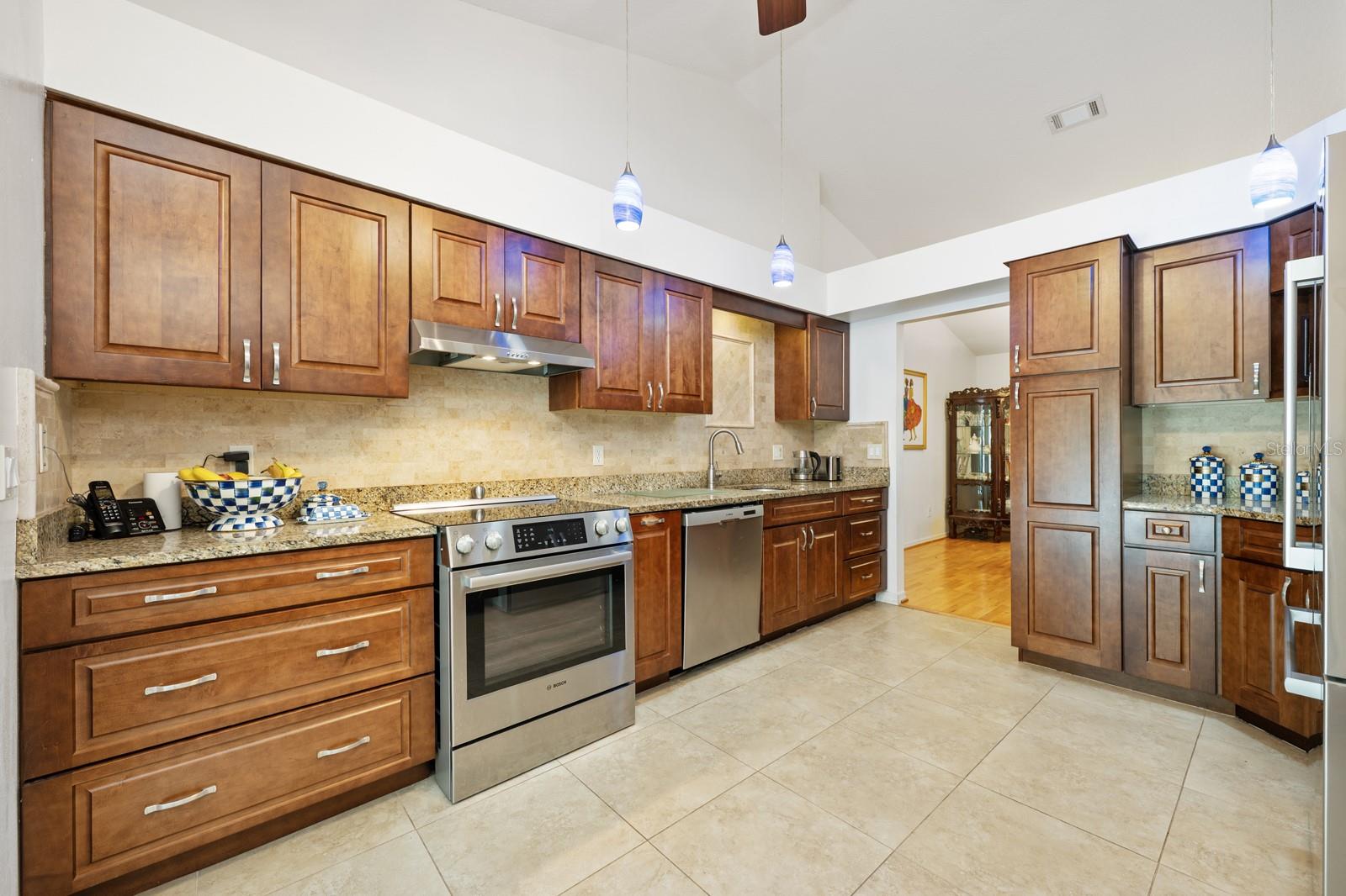 998 El Lago Terrace, FL