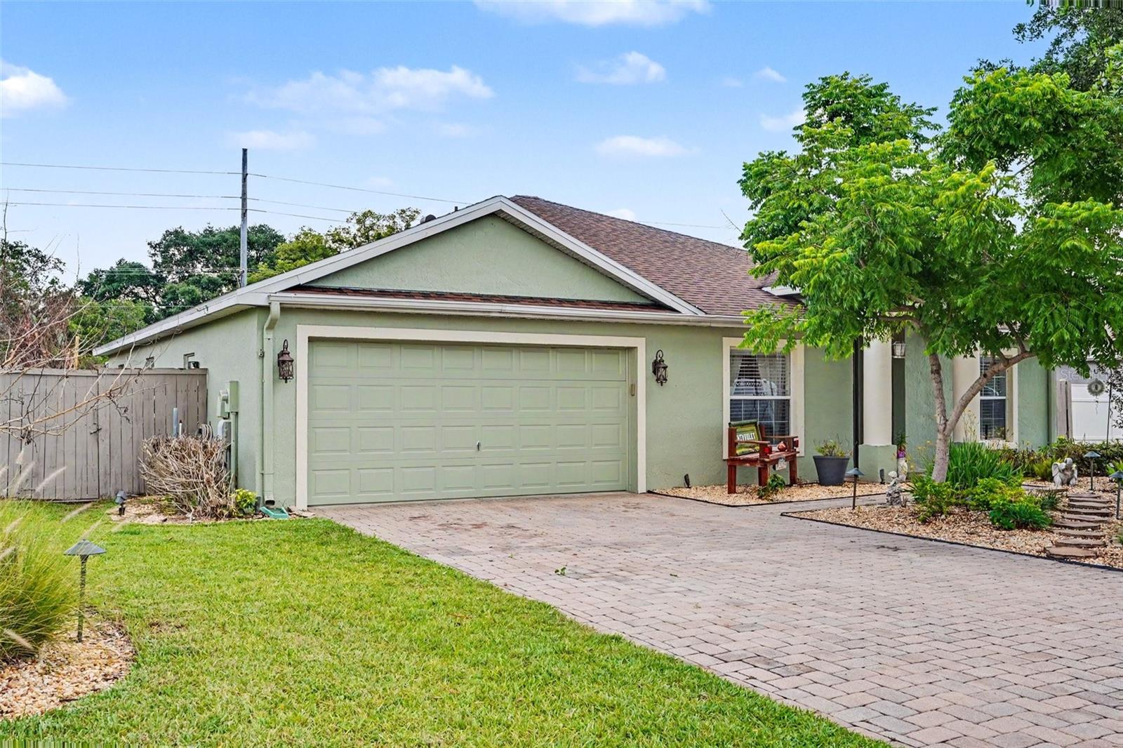 423 Majestic Gardens Blvd, FL