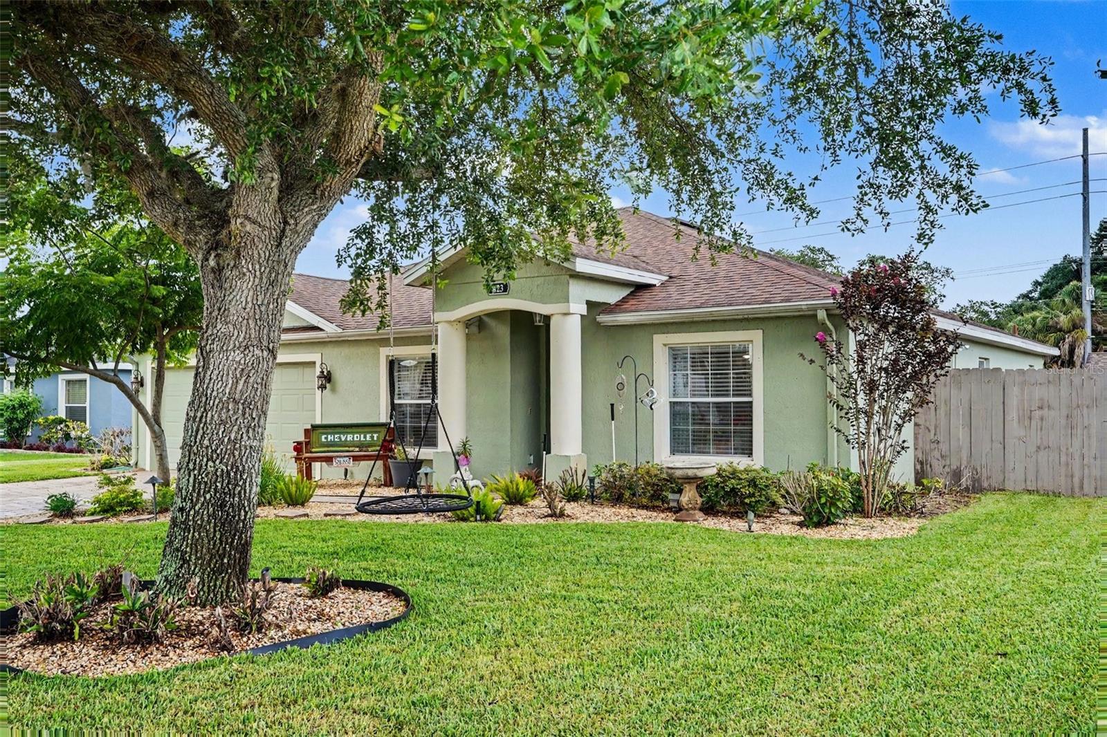 423 Majestic Gardens Blvd, FL