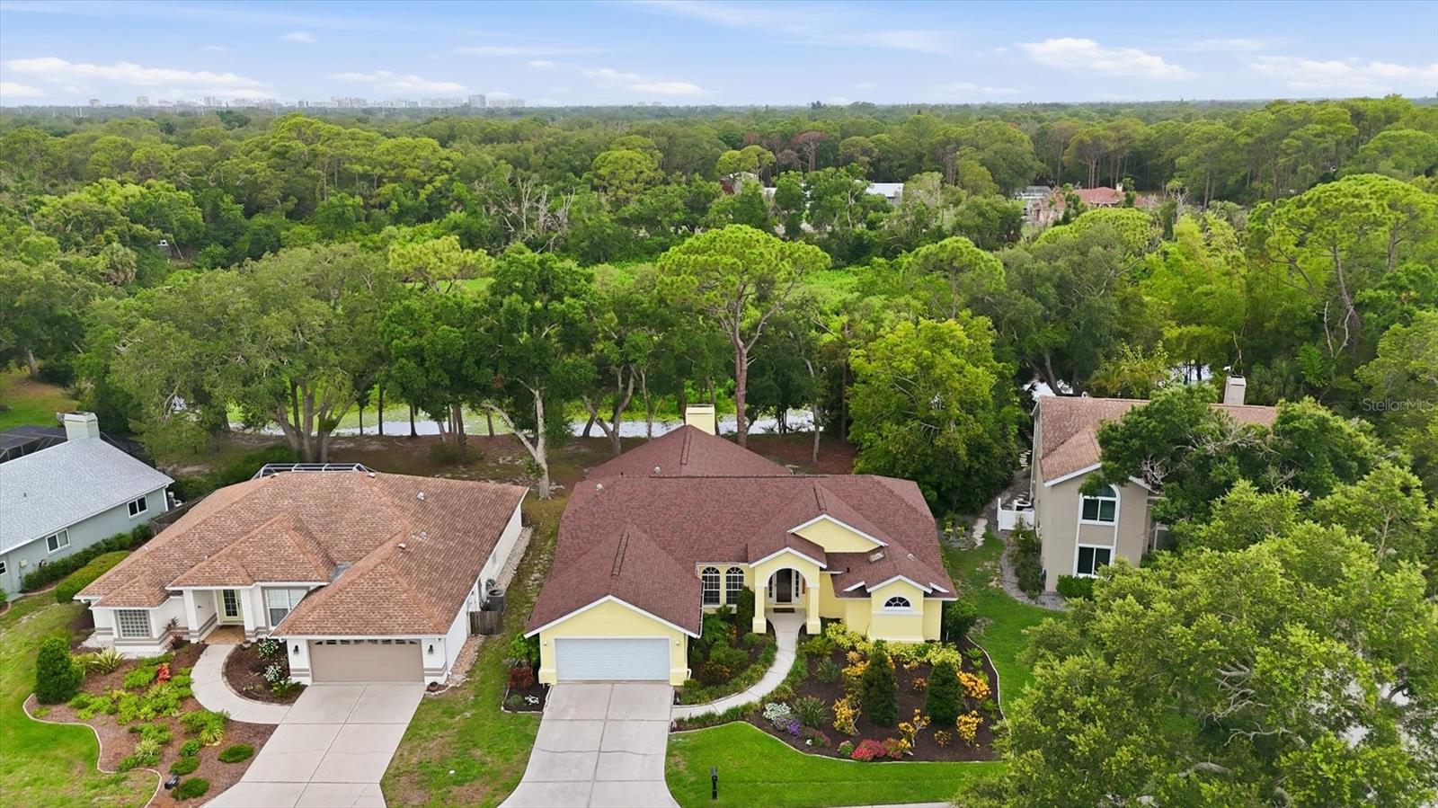 3510 Crystal Lakes Court, FL