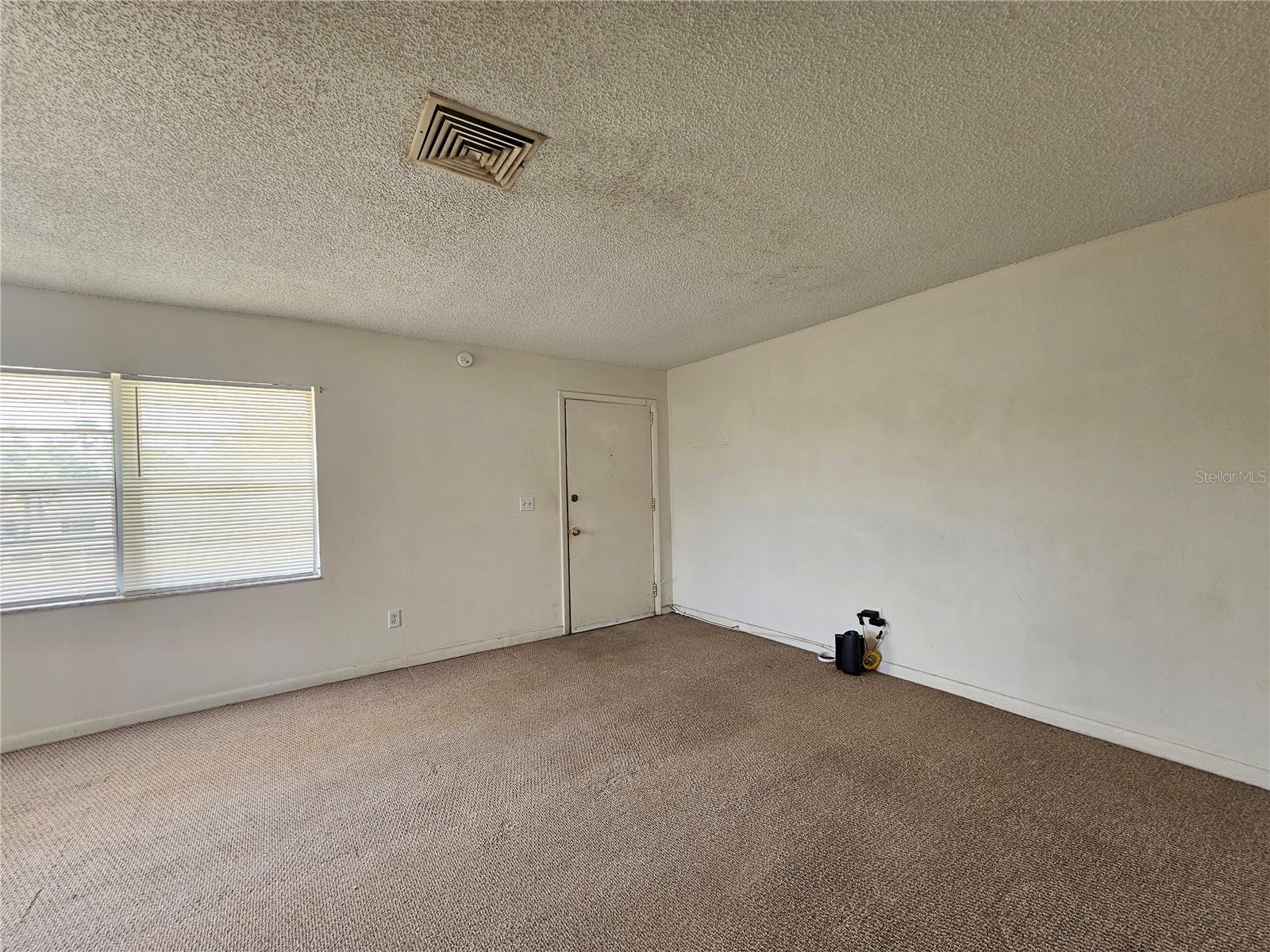 209 Jefferson Circle, FL