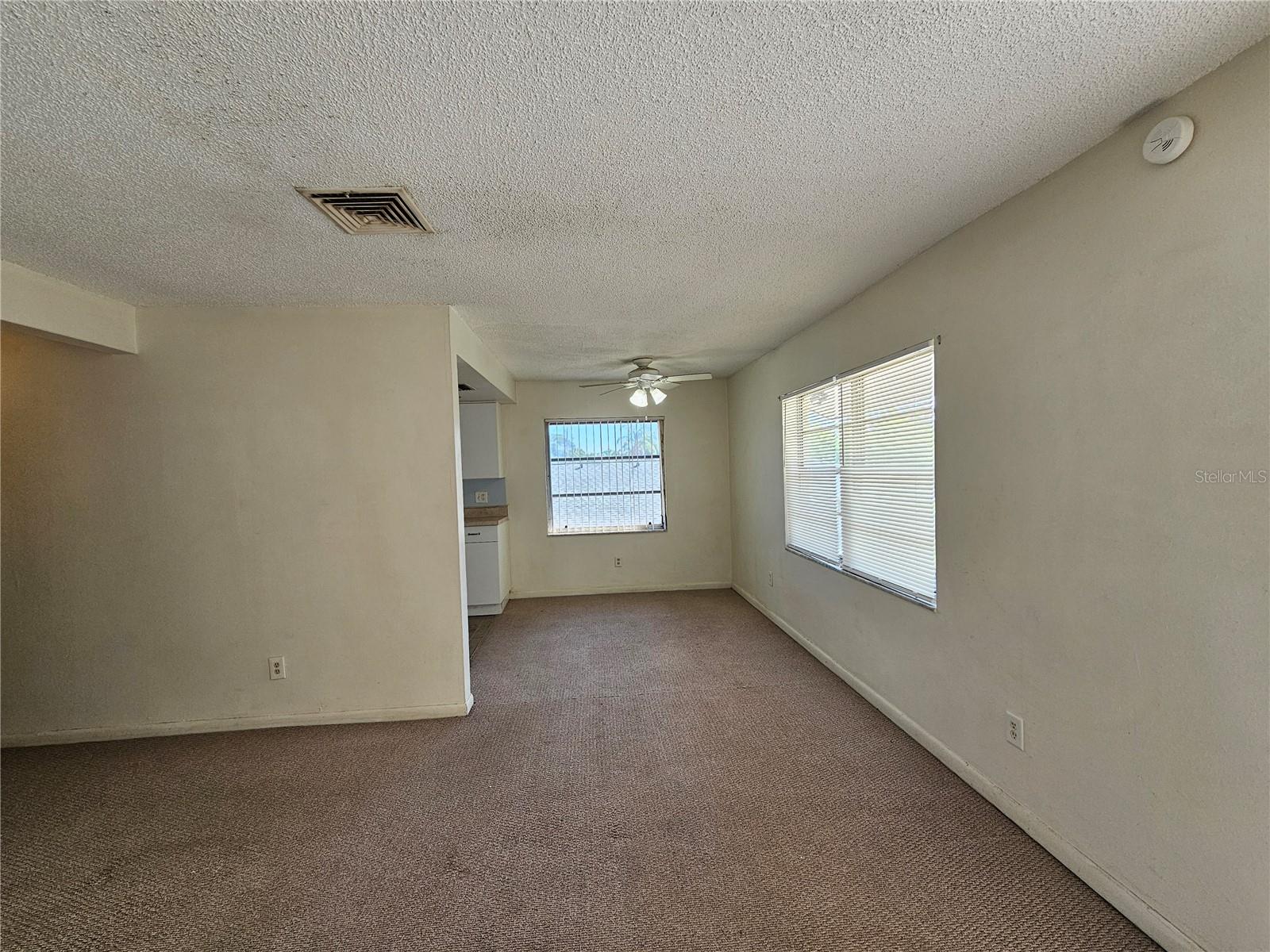 209 Jefferson Circle, FL