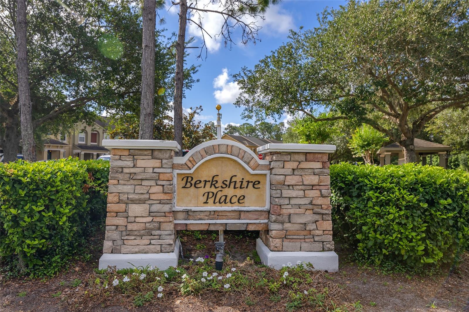 12702 Salomon Cove Dr, FL