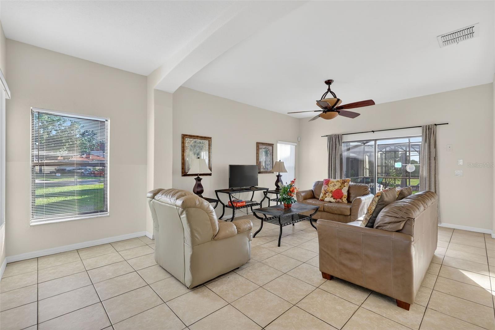 126 Summer Place Loop, FL