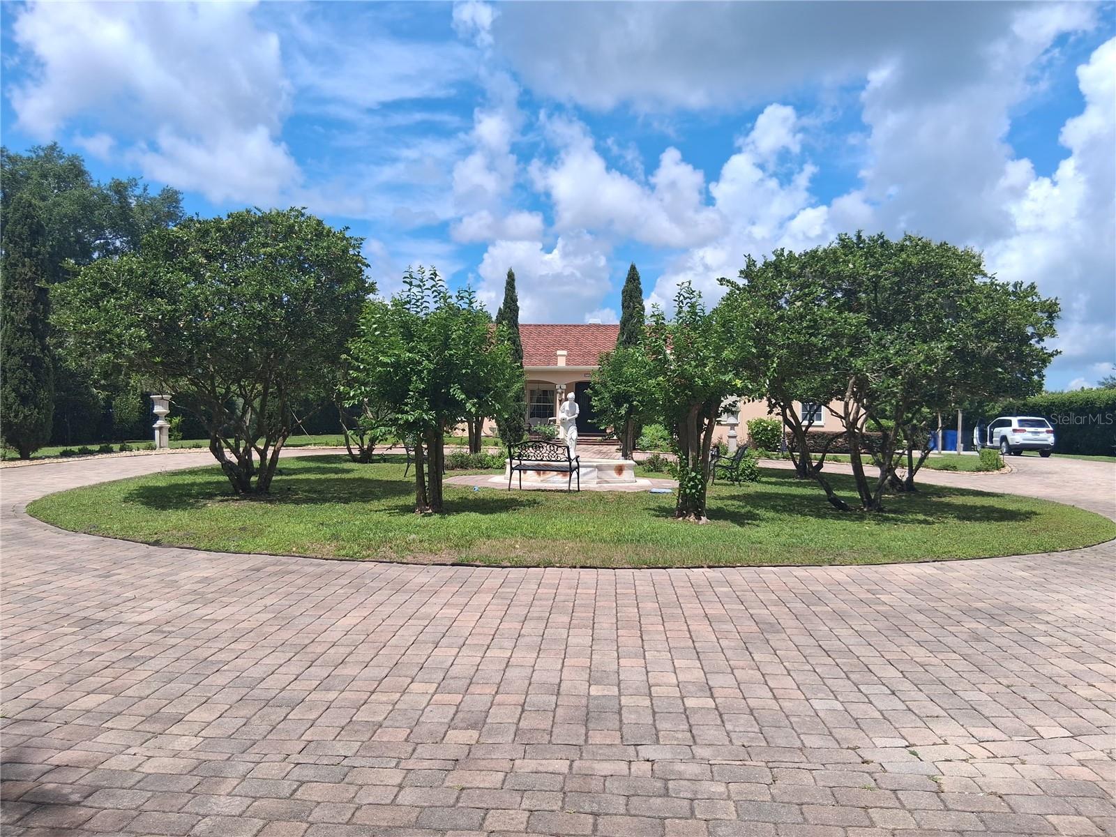 915 Old Welcome Rd, FL