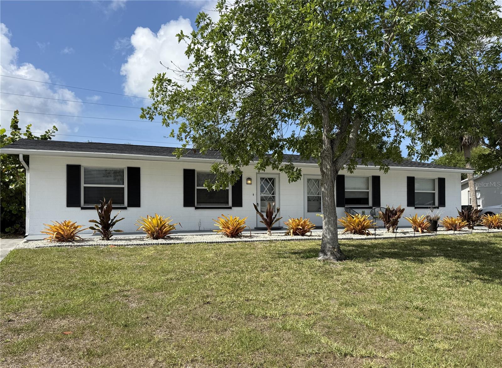 606 Briarwood Rd, FL