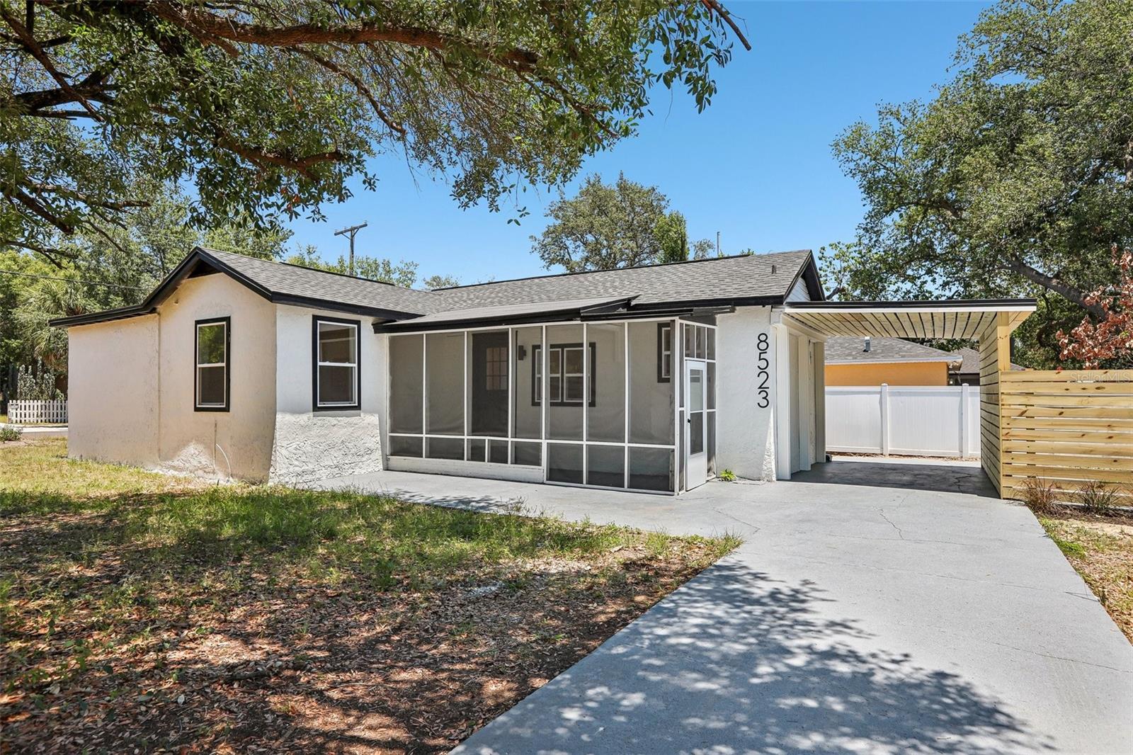 8523 Edison Avenue, FL
