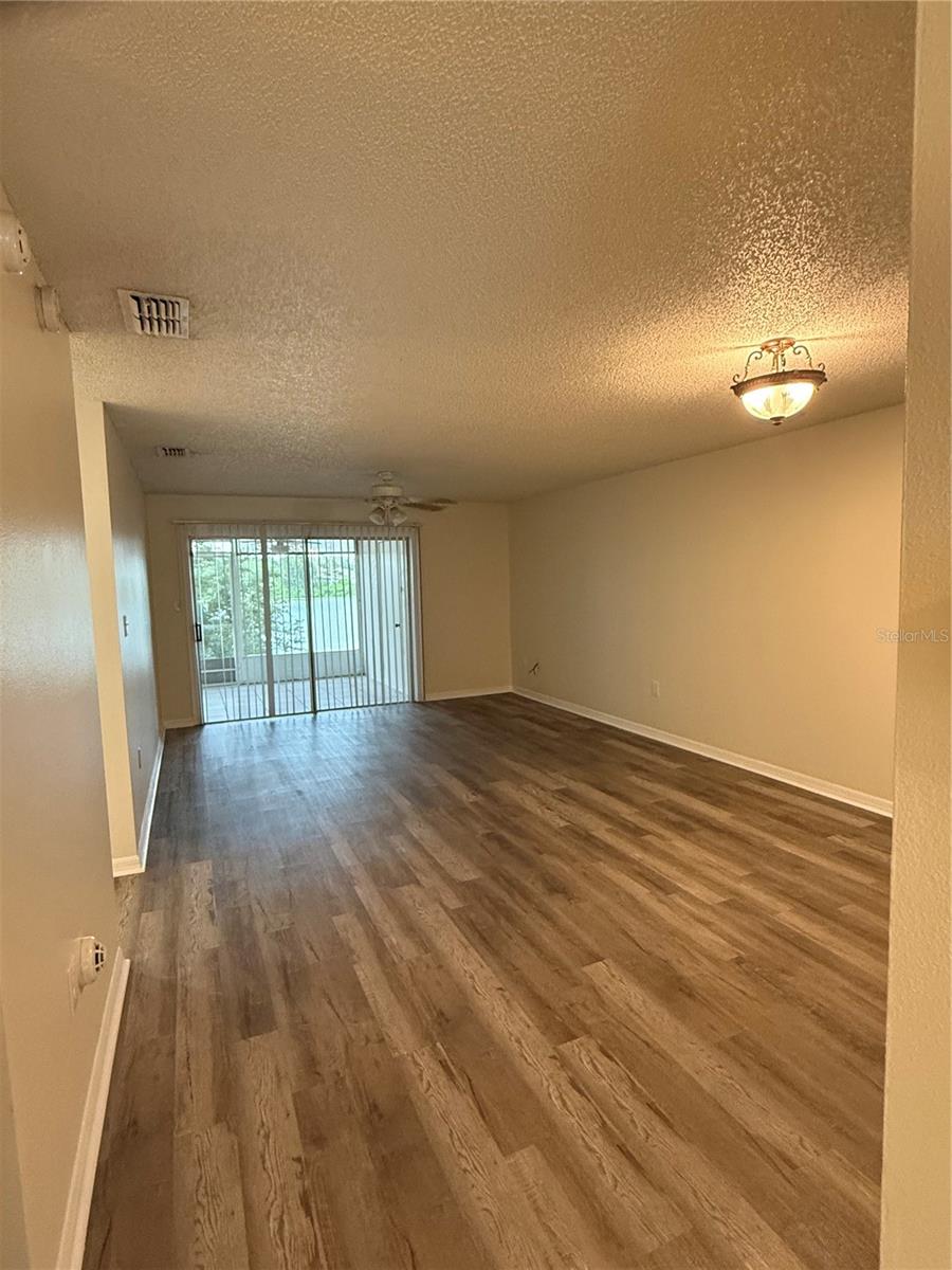 702 Country Lane, FL