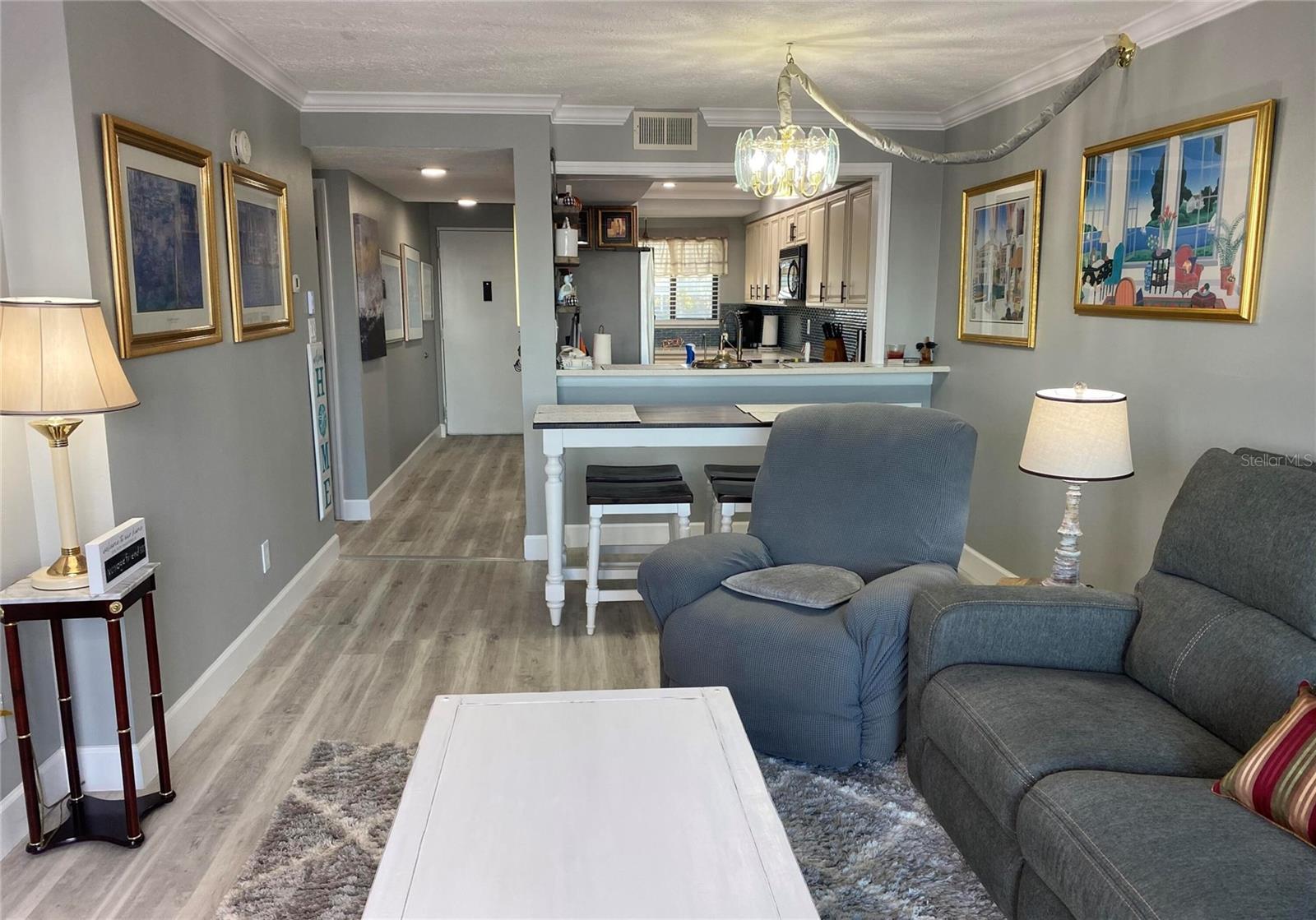2465 Washington Avenue, FL