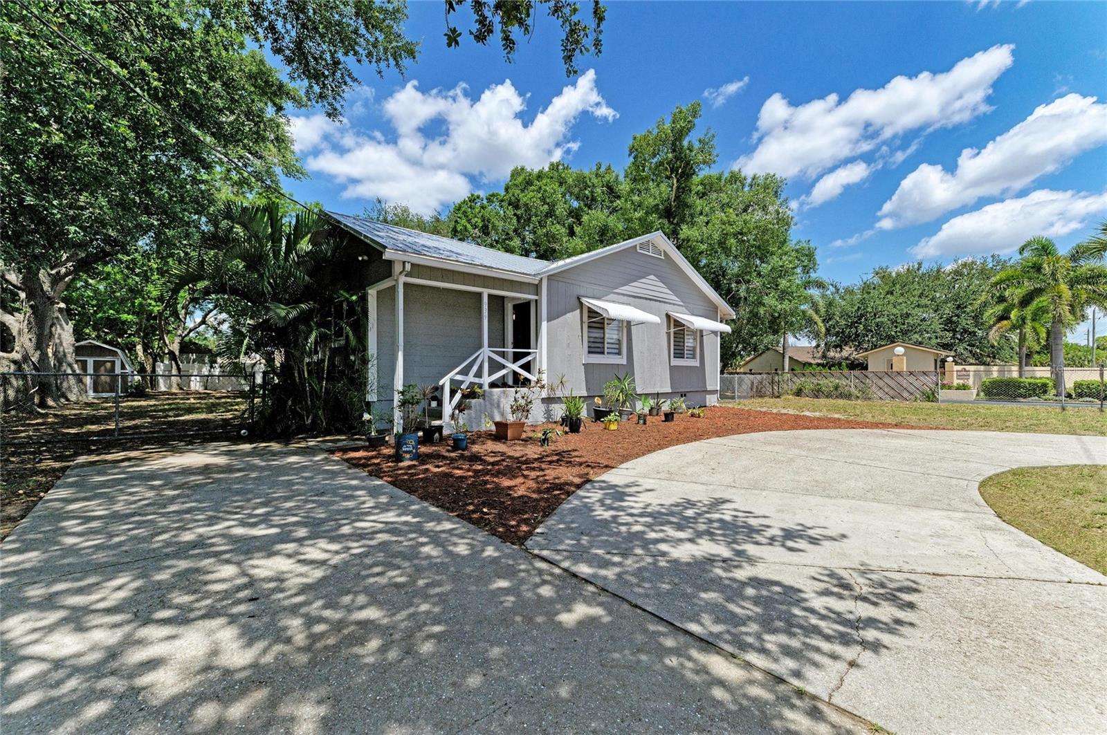 939 Lockwood Ridge Road, FL