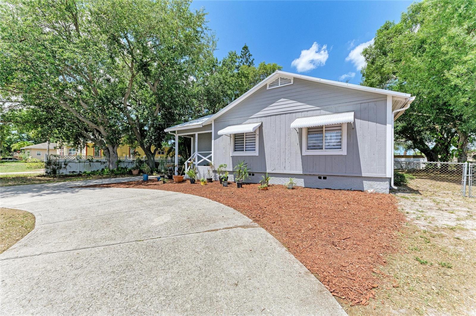 939 Lockwood Ridge Road, FL