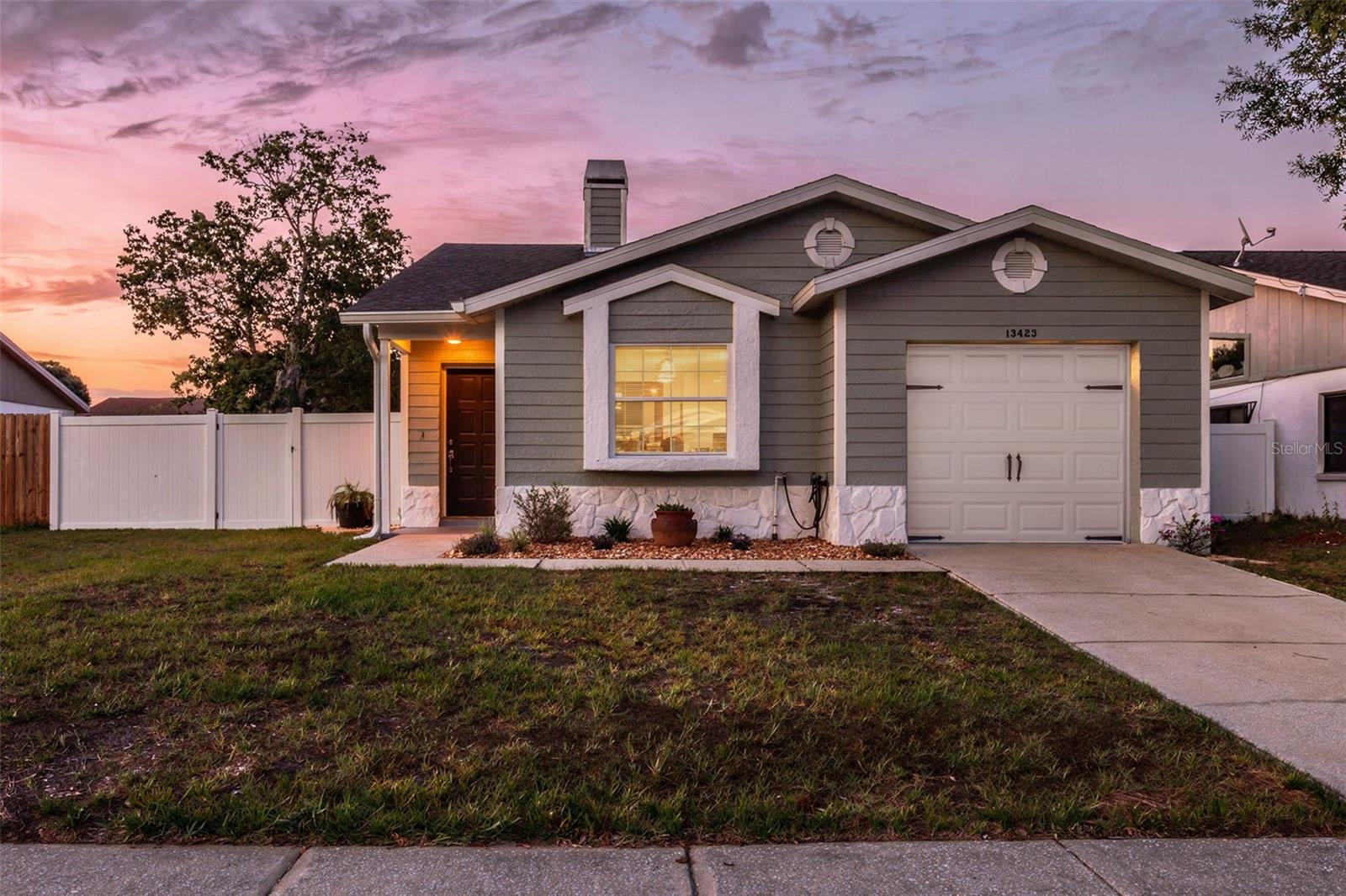 13423 Laraway Drive, FL