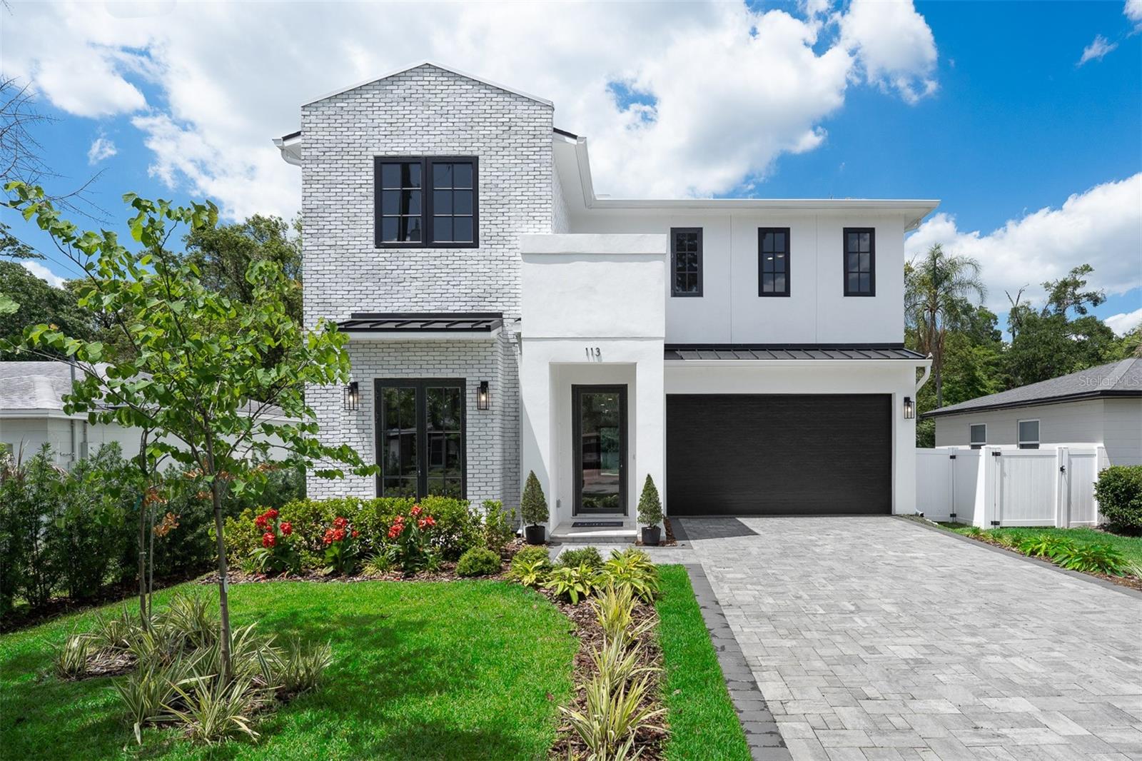 113 W Evans St, FL