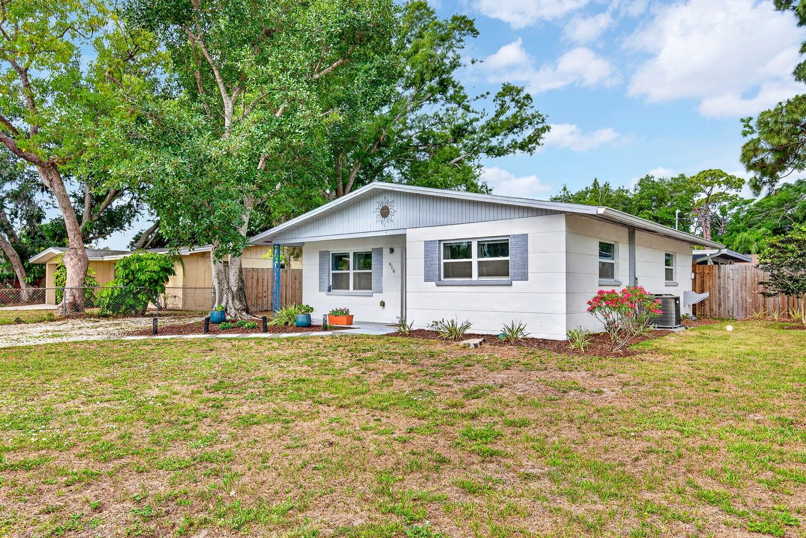916 Pattison Avenue, FL