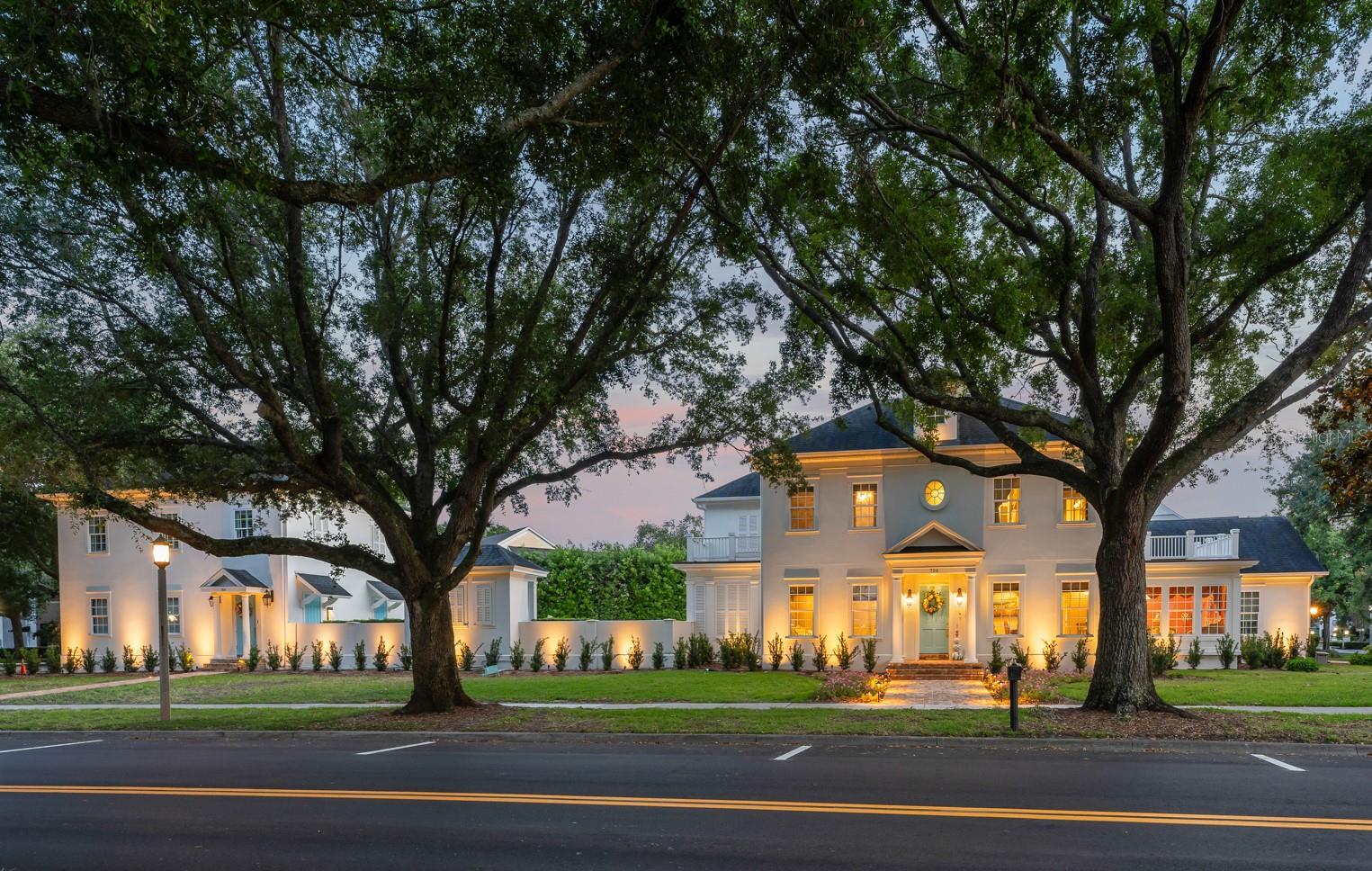 706 Golfpark Dr, FL