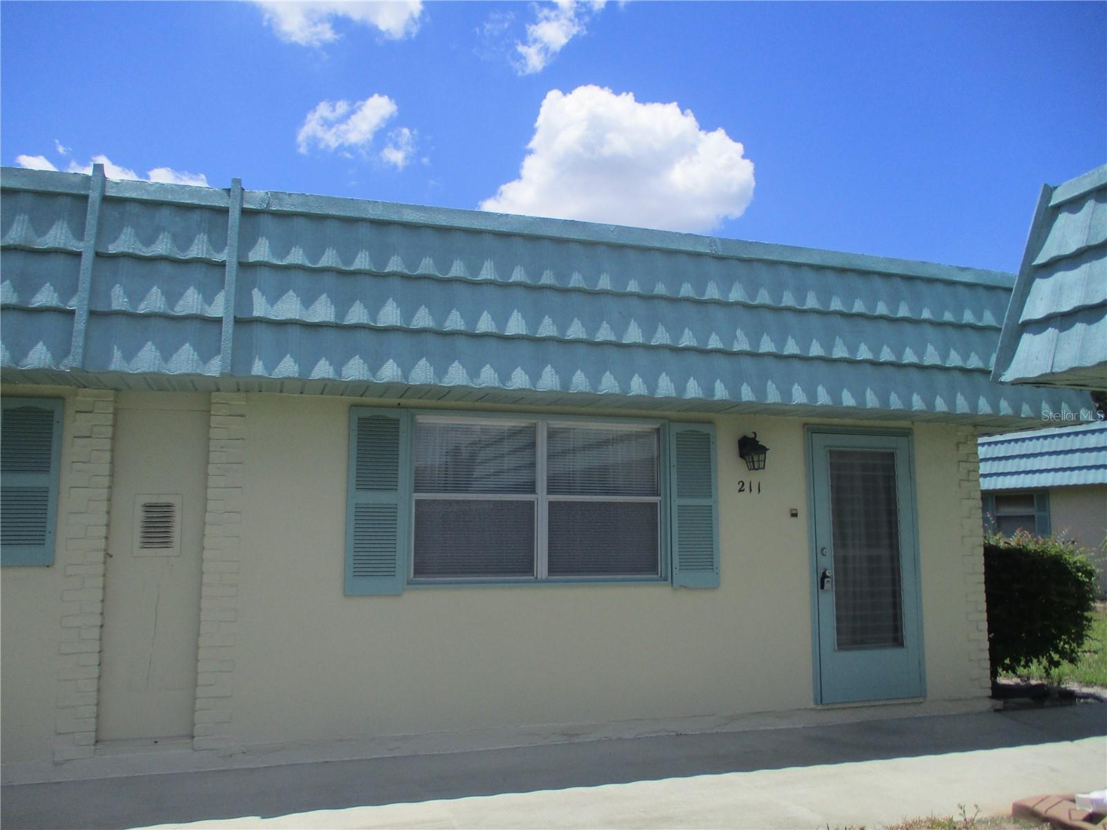 101 Cambridge Trl #211, FL