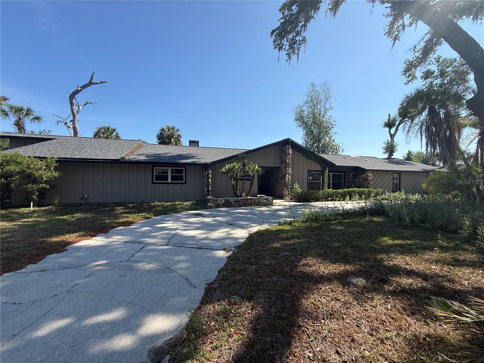 910 River Rapids Ave, FL