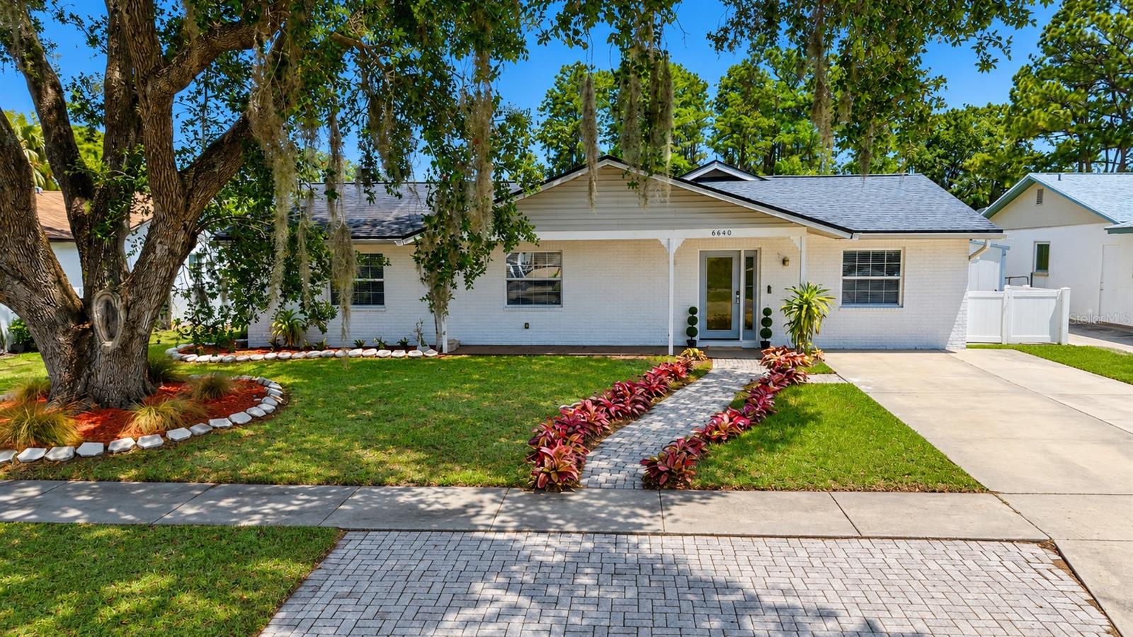 6640 Winding Oak Drive, FL