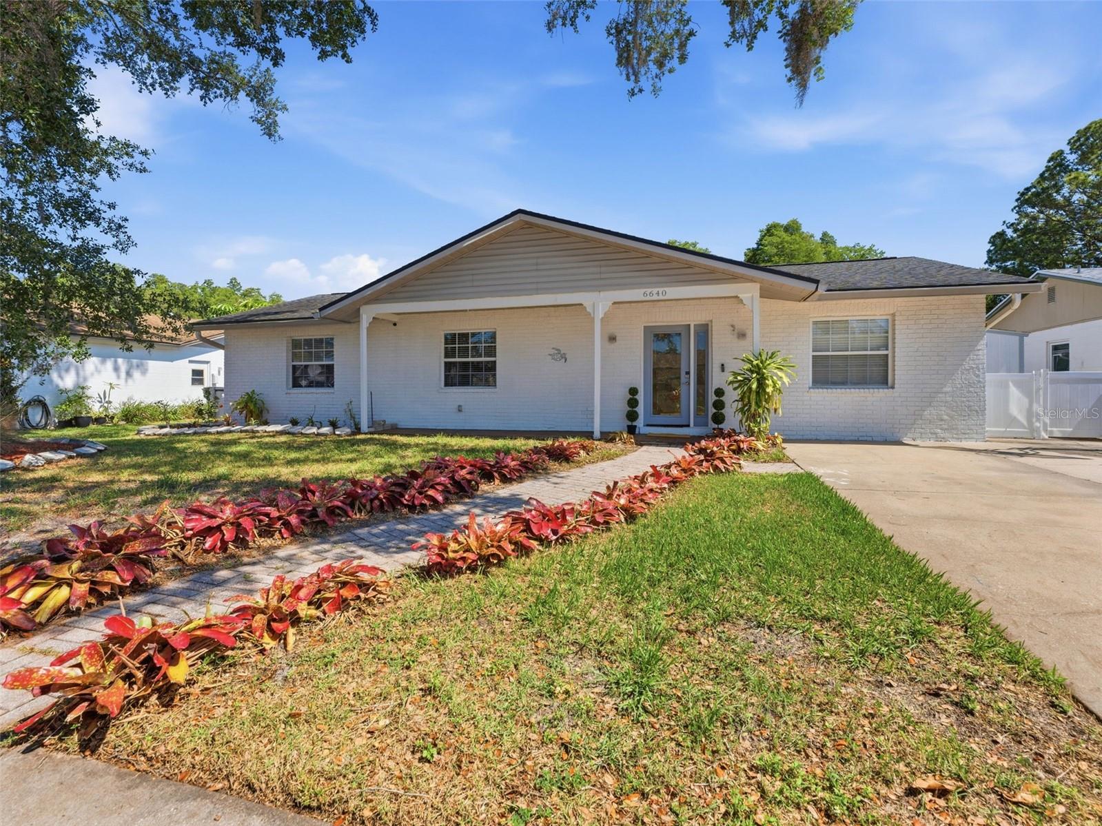 6640 Winding Oak Drive, FL