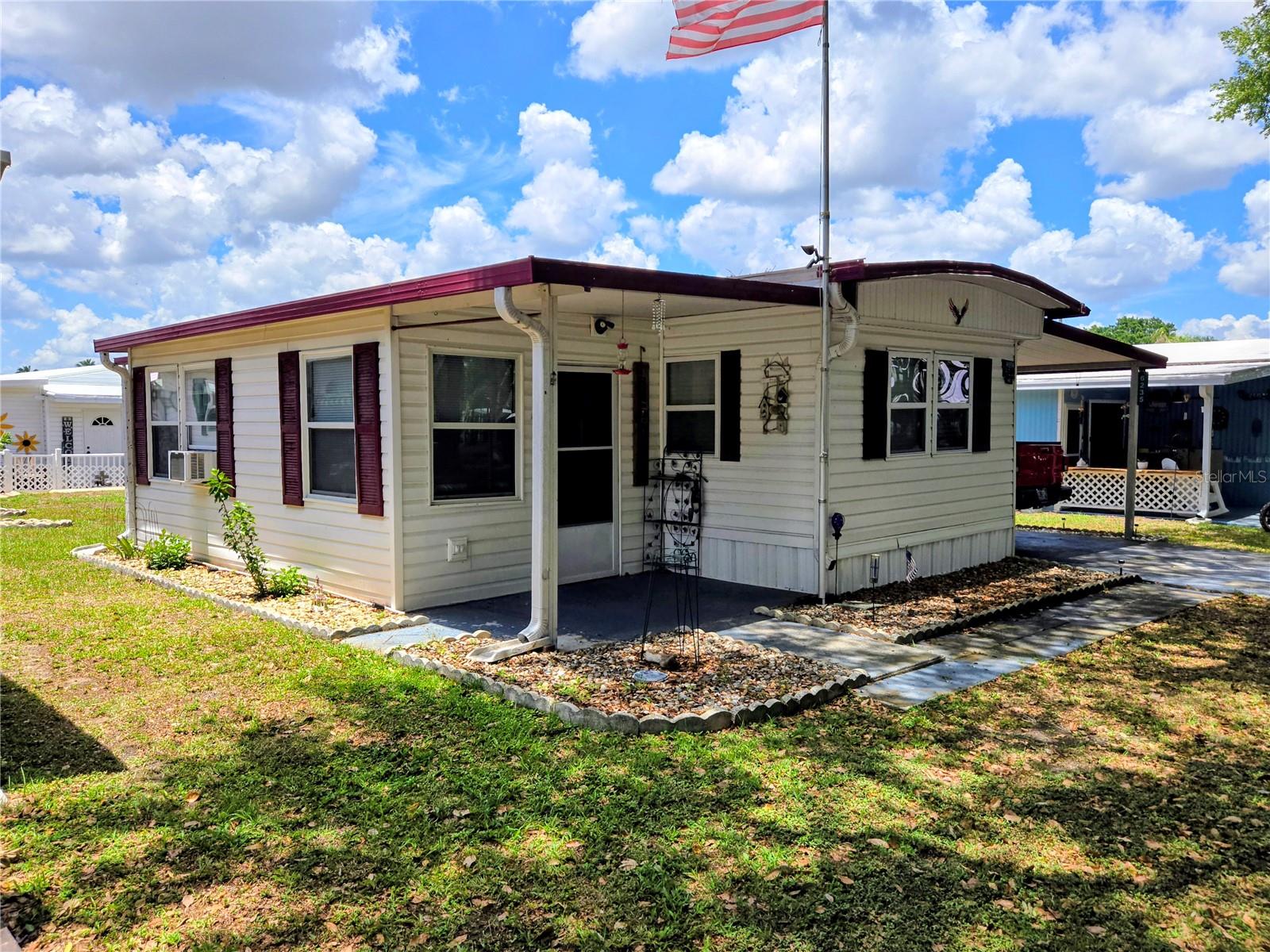 6235 Parksend Lane, FL