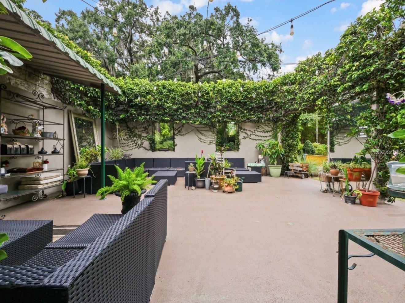 4421 Edgewater Drive, FL