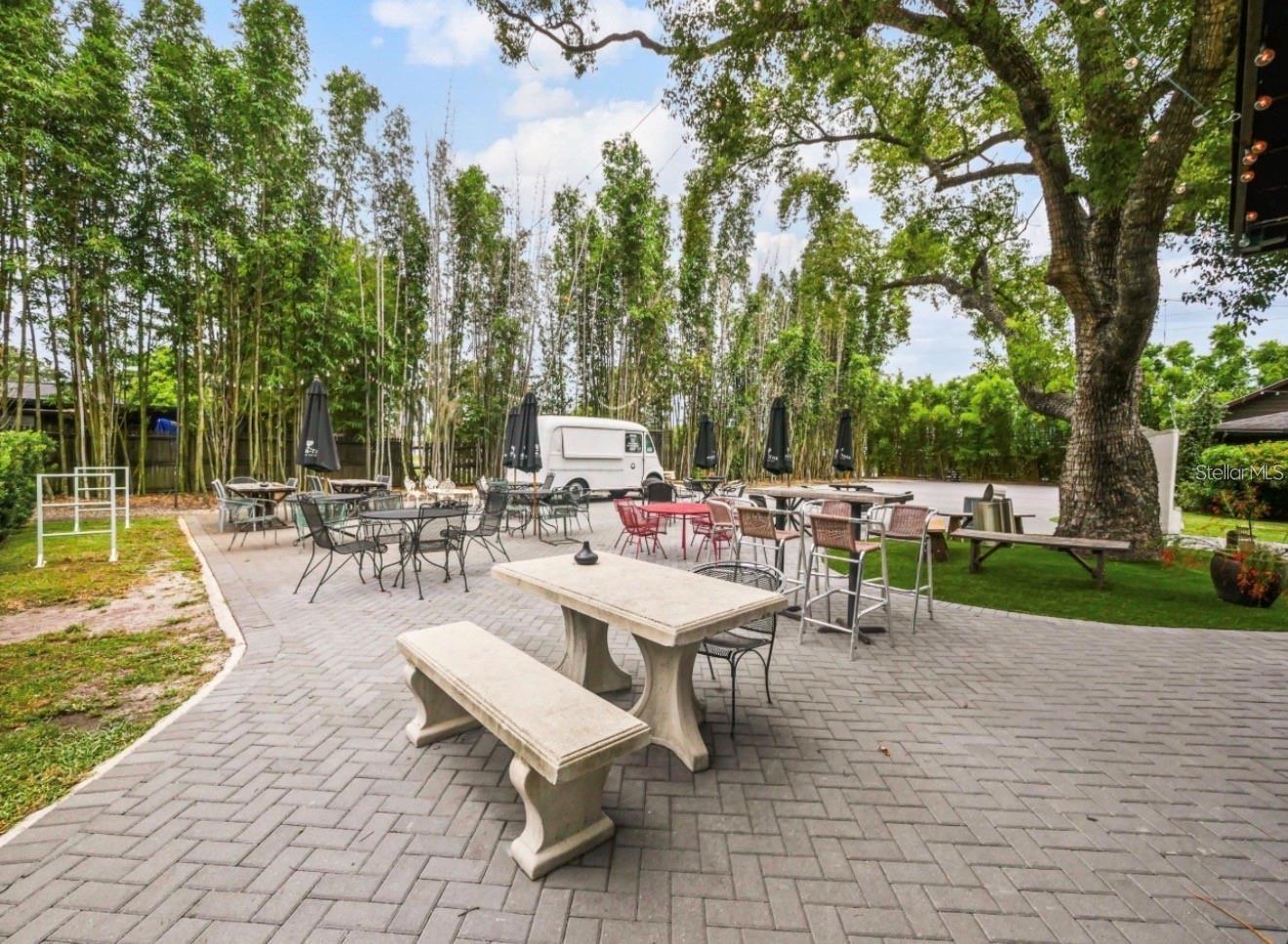 4421 Edgewater Drive, FL