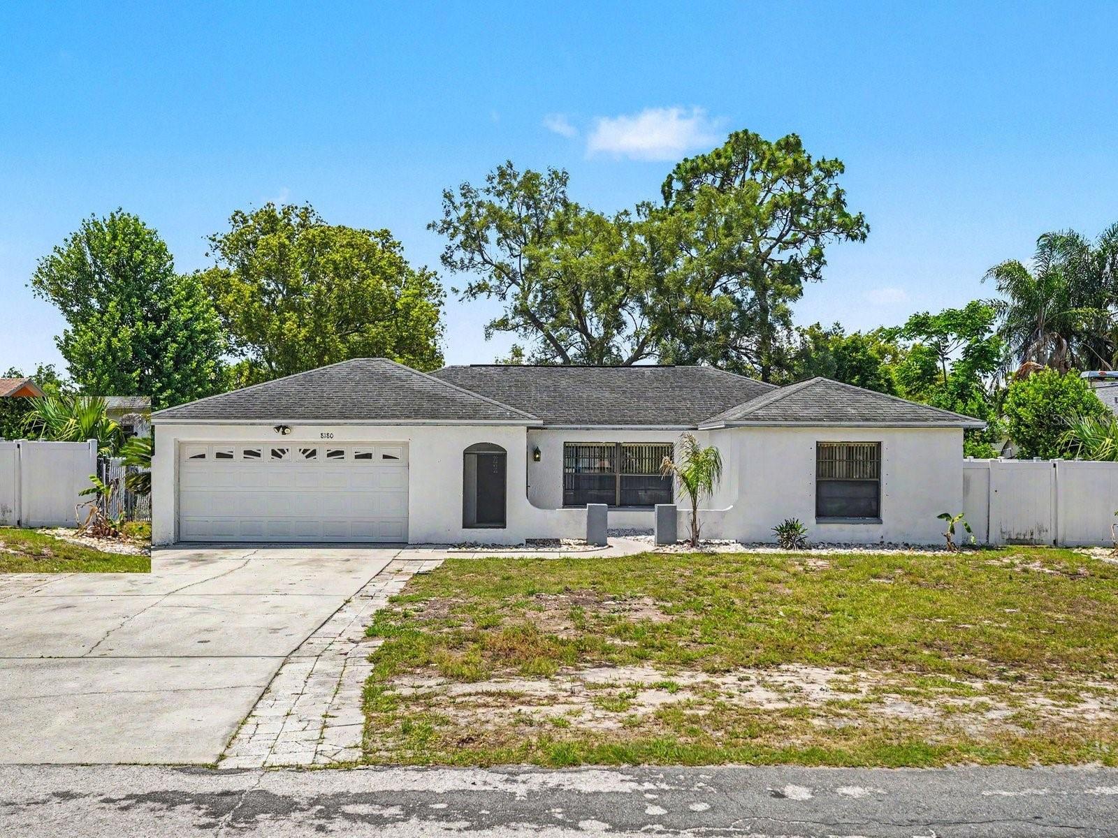 8180 Wooden Dr, FL
