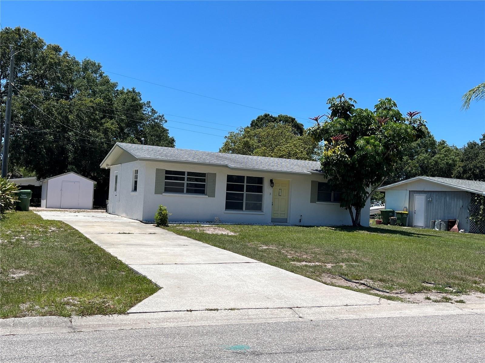 3842 Hawkeye Cir, FL