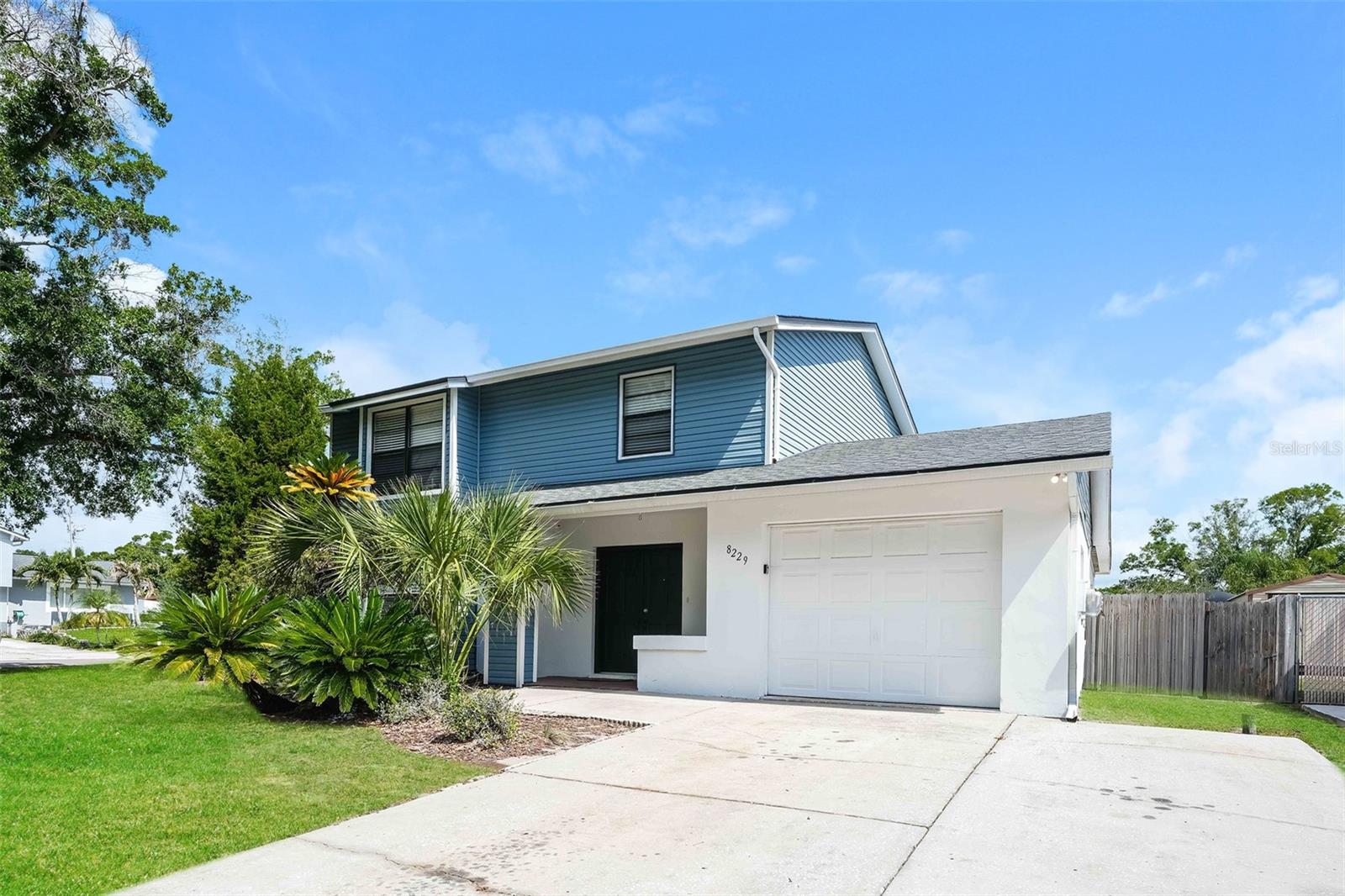 8229 Malvern Circle, FL