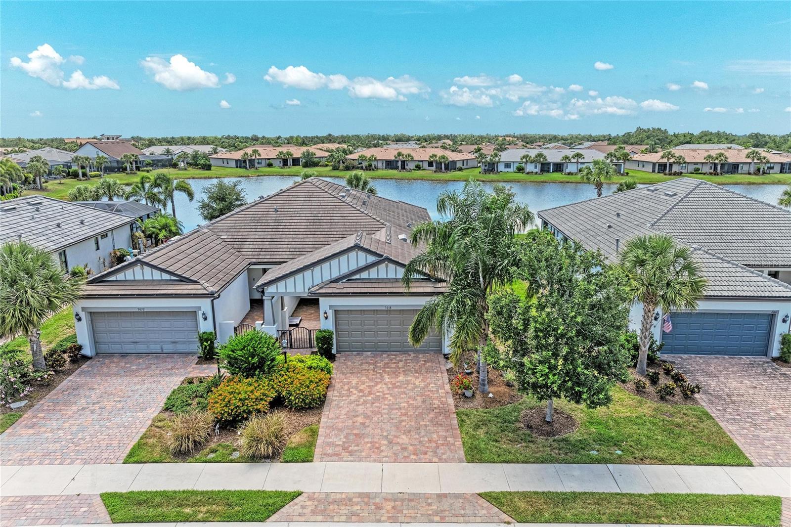 7018 Holbrook Cove, FL