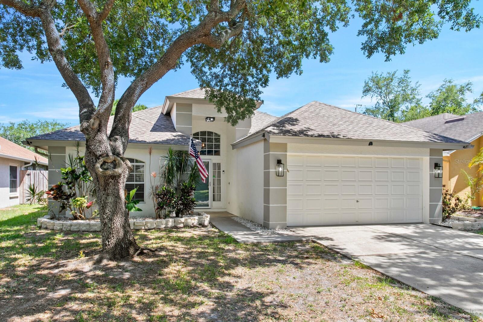 1603 Scotch Pine Dr, FL